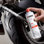 IPONE sprej za podmazivanje lanca BELI Spray WHITE Chain 250ml - Slika 2