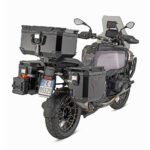 Bočni kofer GIVI TREKKER OUTBACK MONOKEY® CAM SIDE EVO SMART 40 BLACK LINE ALU crni desni 40L - Slika 4